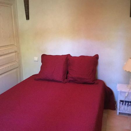 Appartement Dans Un Mas Provencal Istres Eksteriør billede