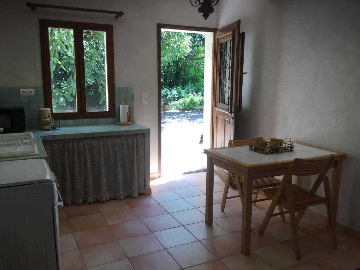 Appartement Dans Un Mas Provencal Istres Eksteriør billede